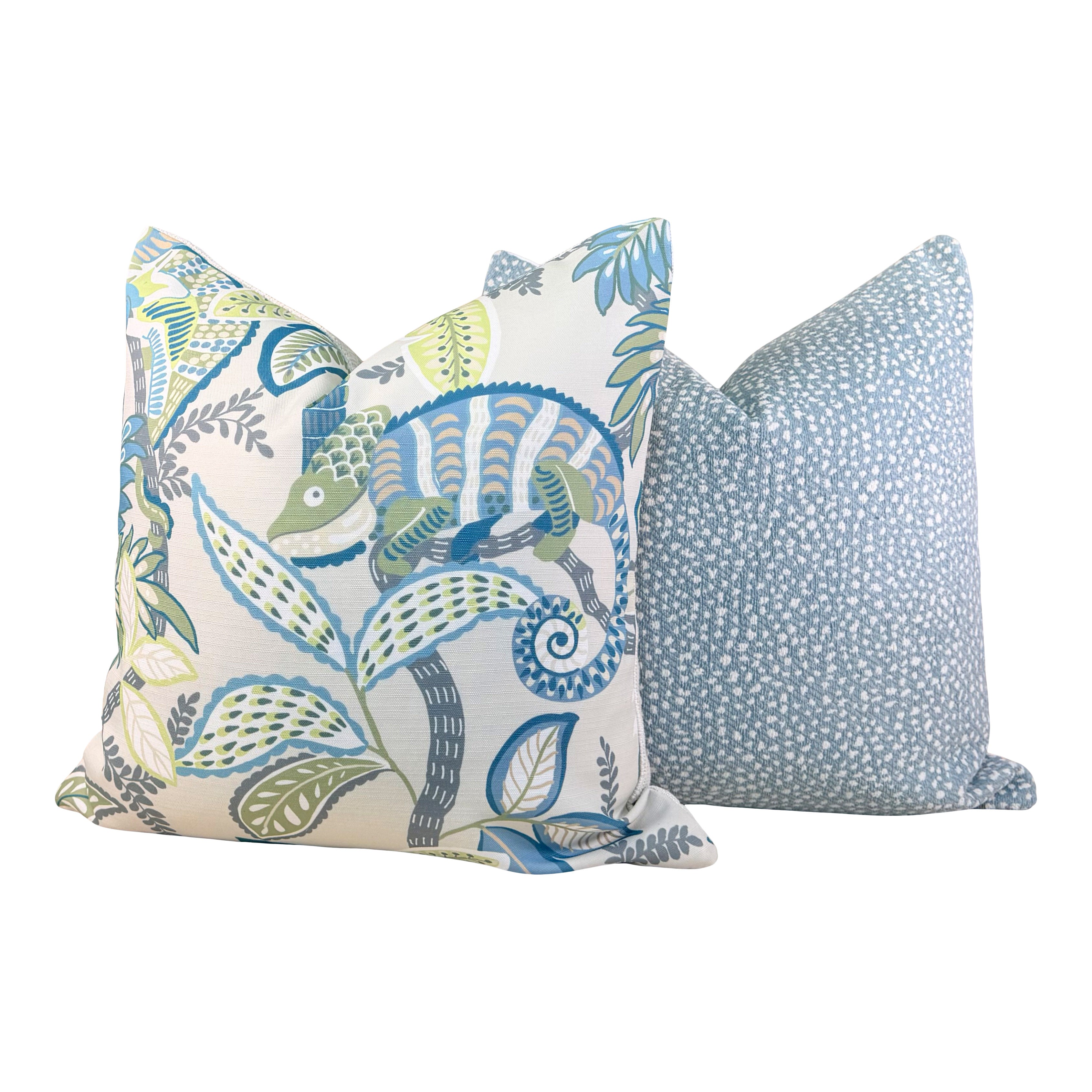 Thibaut Outdoor Iggy Pillow - Lagoon