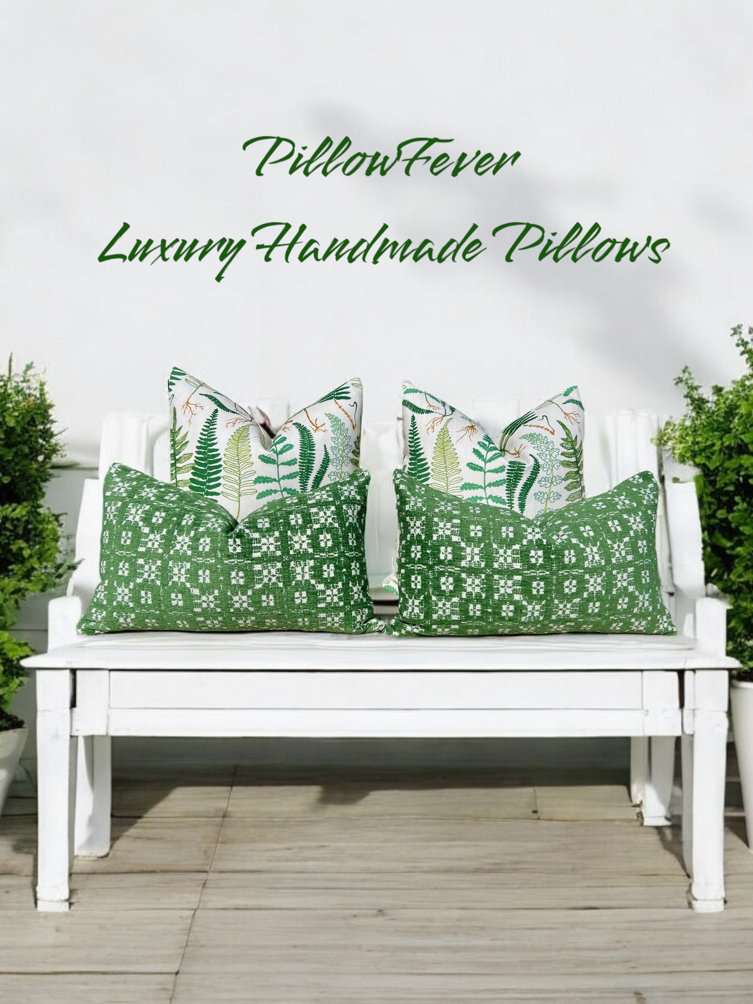 Thibaut Outdoor Woven Briemfield Pillow in Kelly Green.