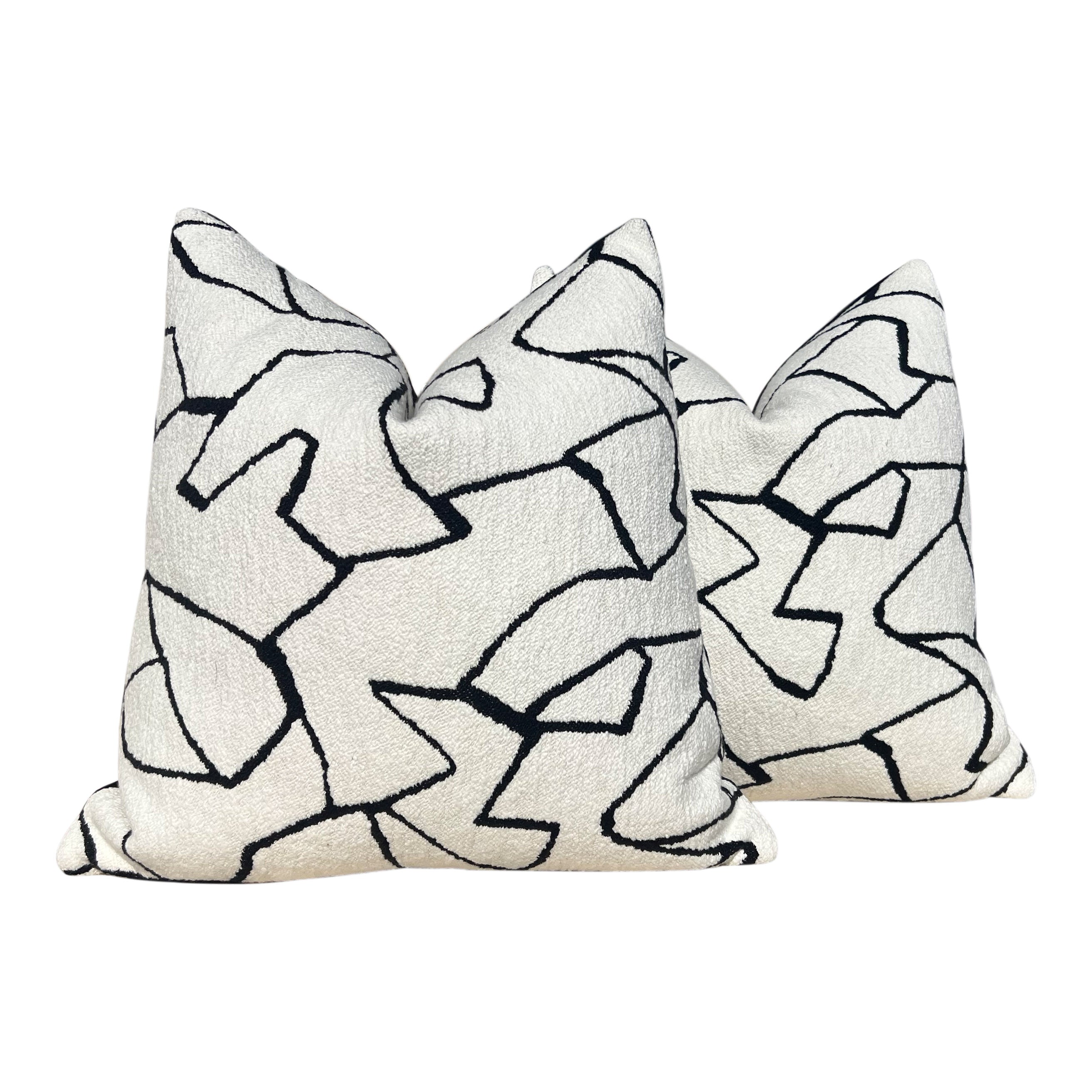 Donghia Barkcloth Weave Pillow - Noir