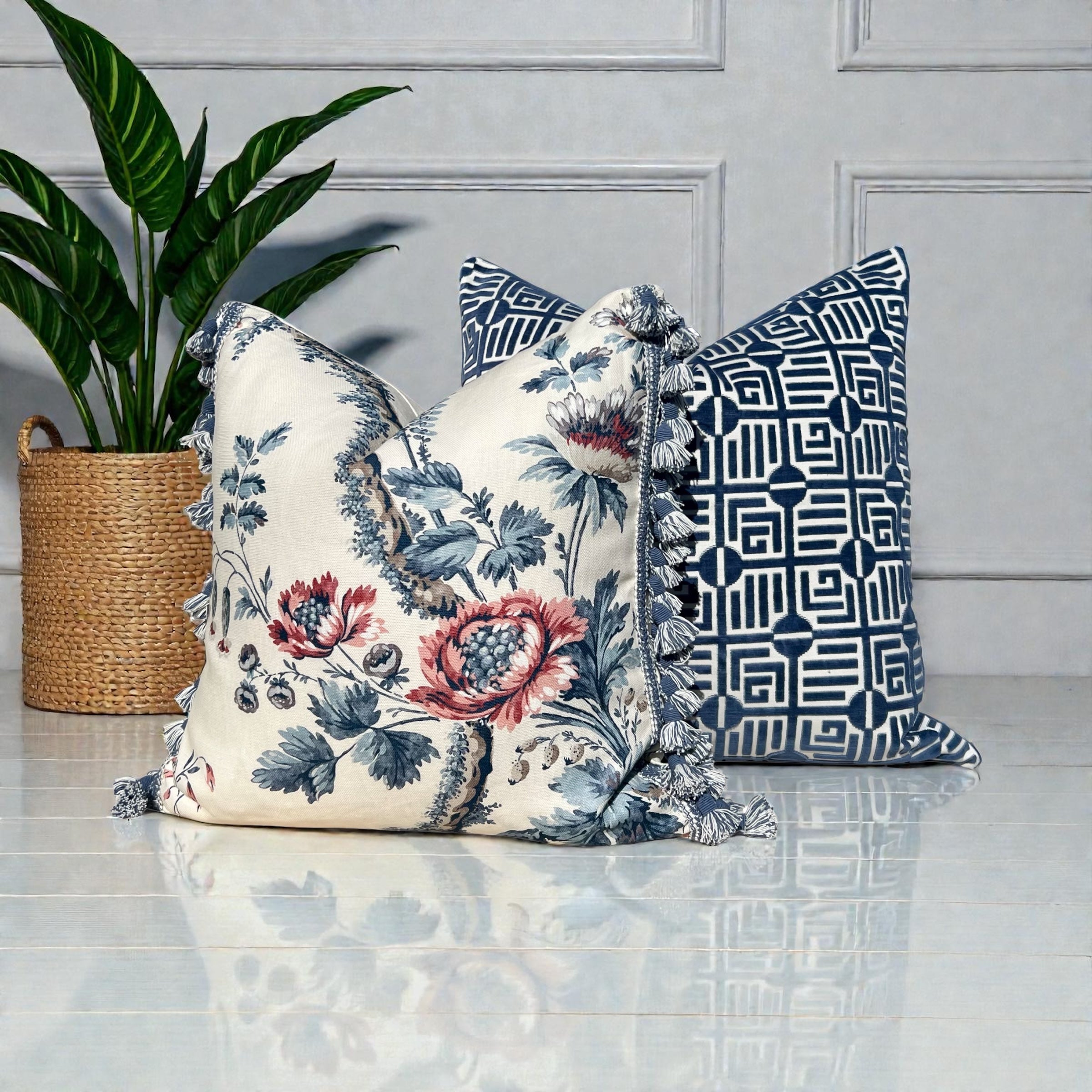 Zoffany Emperorʻs Musician Pillow - Blue,Red