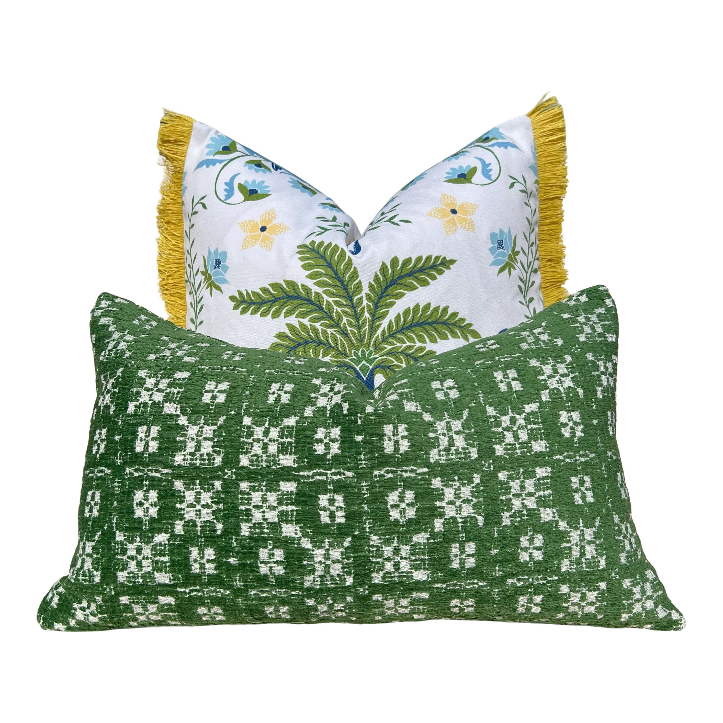 Thibaut Outdoor Woven Briemfield Pillow in Kelly Green. Outdoor Green Small Scale Pillow Cover, Designer Accent Perfomance Cushions