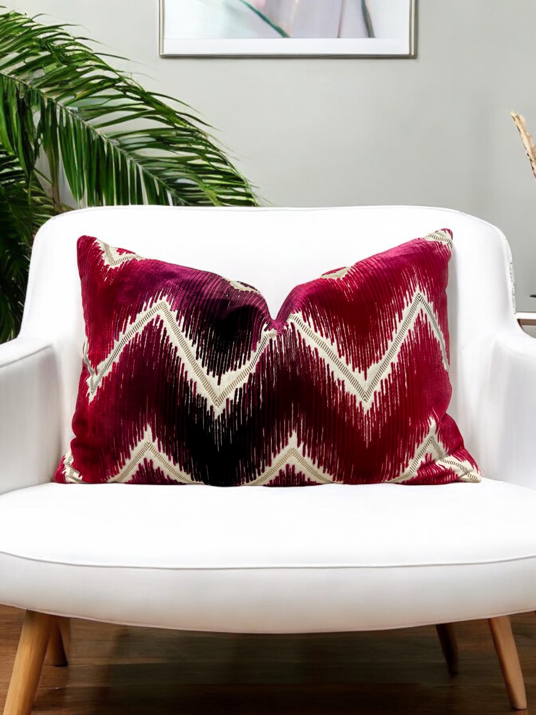 Schumacher Shock Wave Silk Velvet Pillow in Ruby, Ombre Velvet Designer Pillow, Modern Decorative Luxury Cushion, Contemporary Pillow Covers