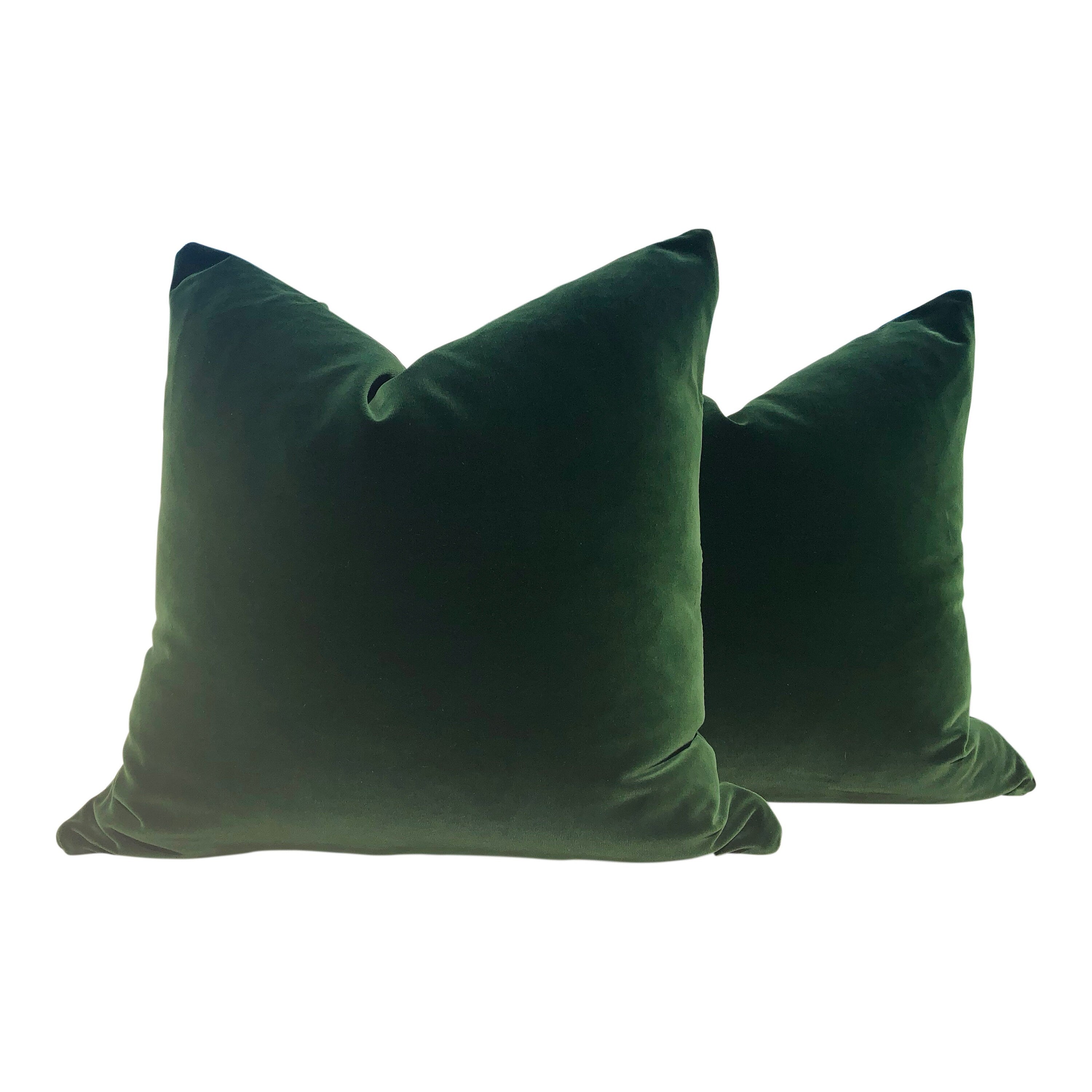Velvet Pillow in Green. Decorative Velvet pillow, Lumbar Velvet Pillow, Solid Velvet pillow, Accent throw Cushion, Designer Pillow Cover.