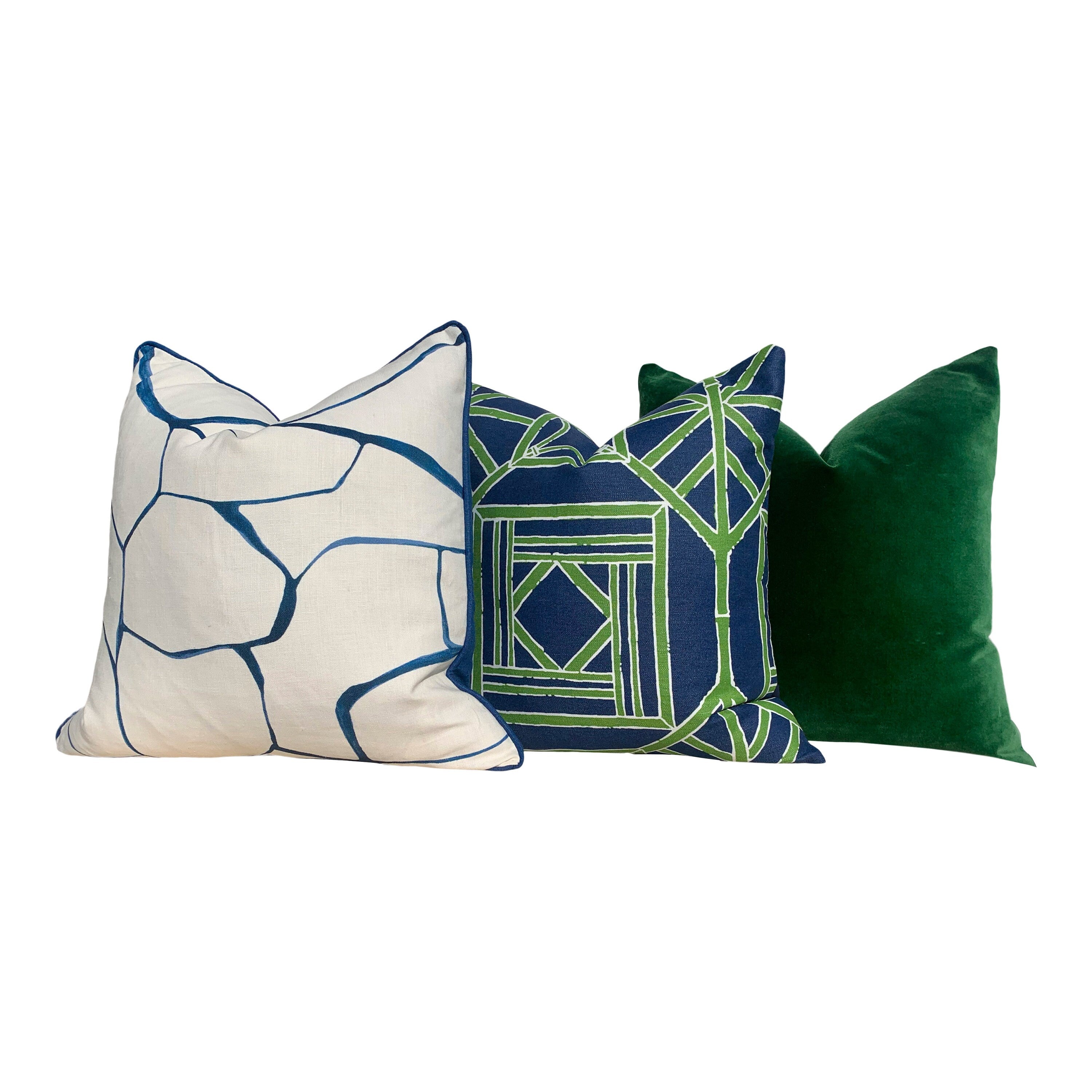 Velvet Pillow in Green. Decorative Velvet pillow, Lumbar Velvet Pillow, Solid Velvet pillow, Accent throw Cushion, Designer Pillow Cover.