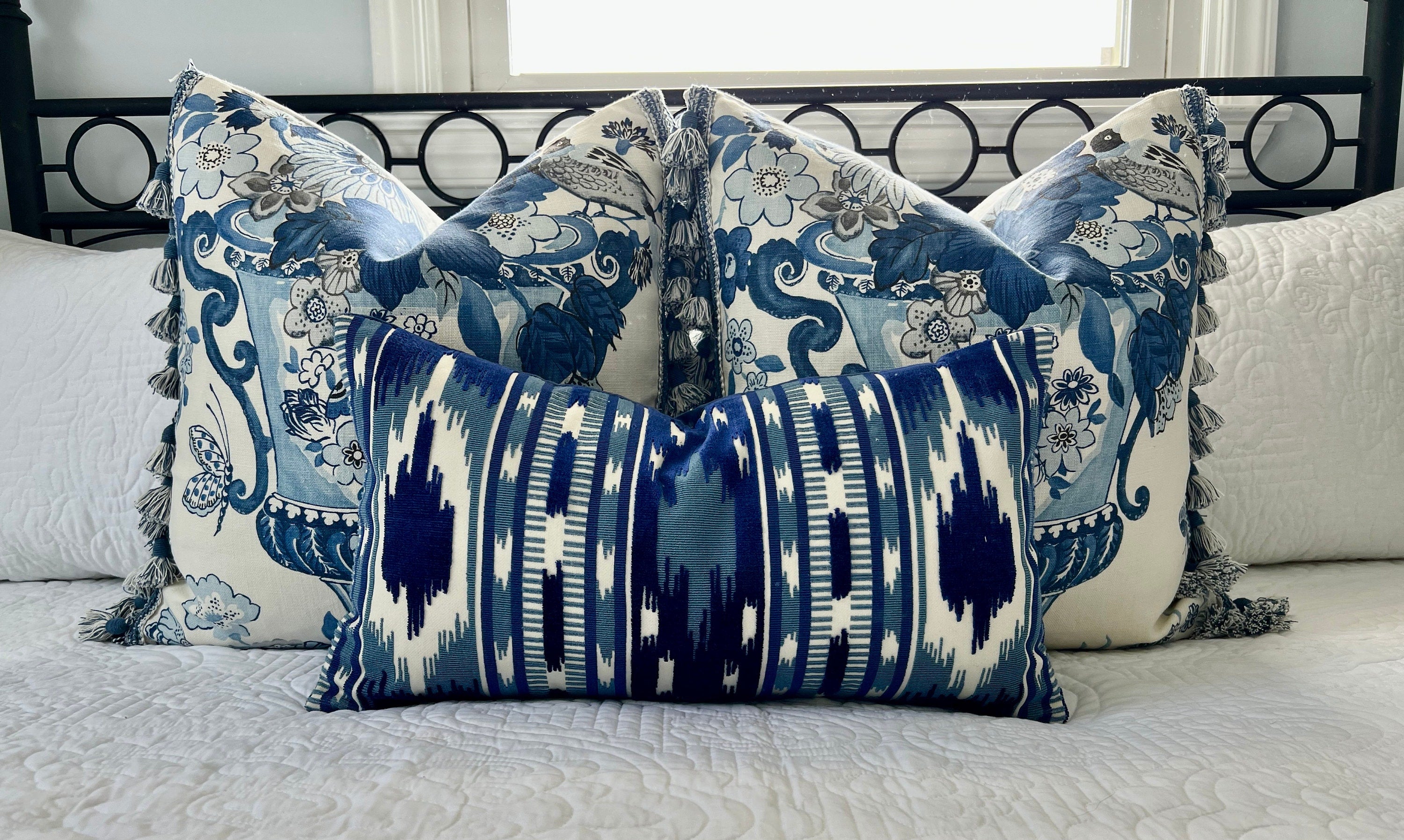 Schumacher Lansdale Bouquet Pillow Blue. Lumbar Decorative Pillow in Porcelain Blue and White, Designer high end floral pillow cover case