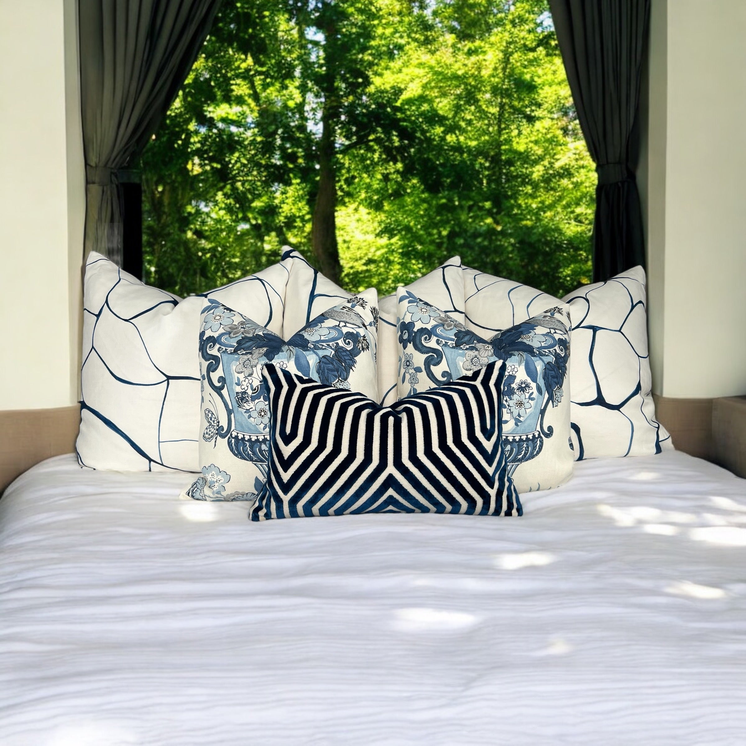 Schumacher Lansdale Bouquet Pillow Blue.