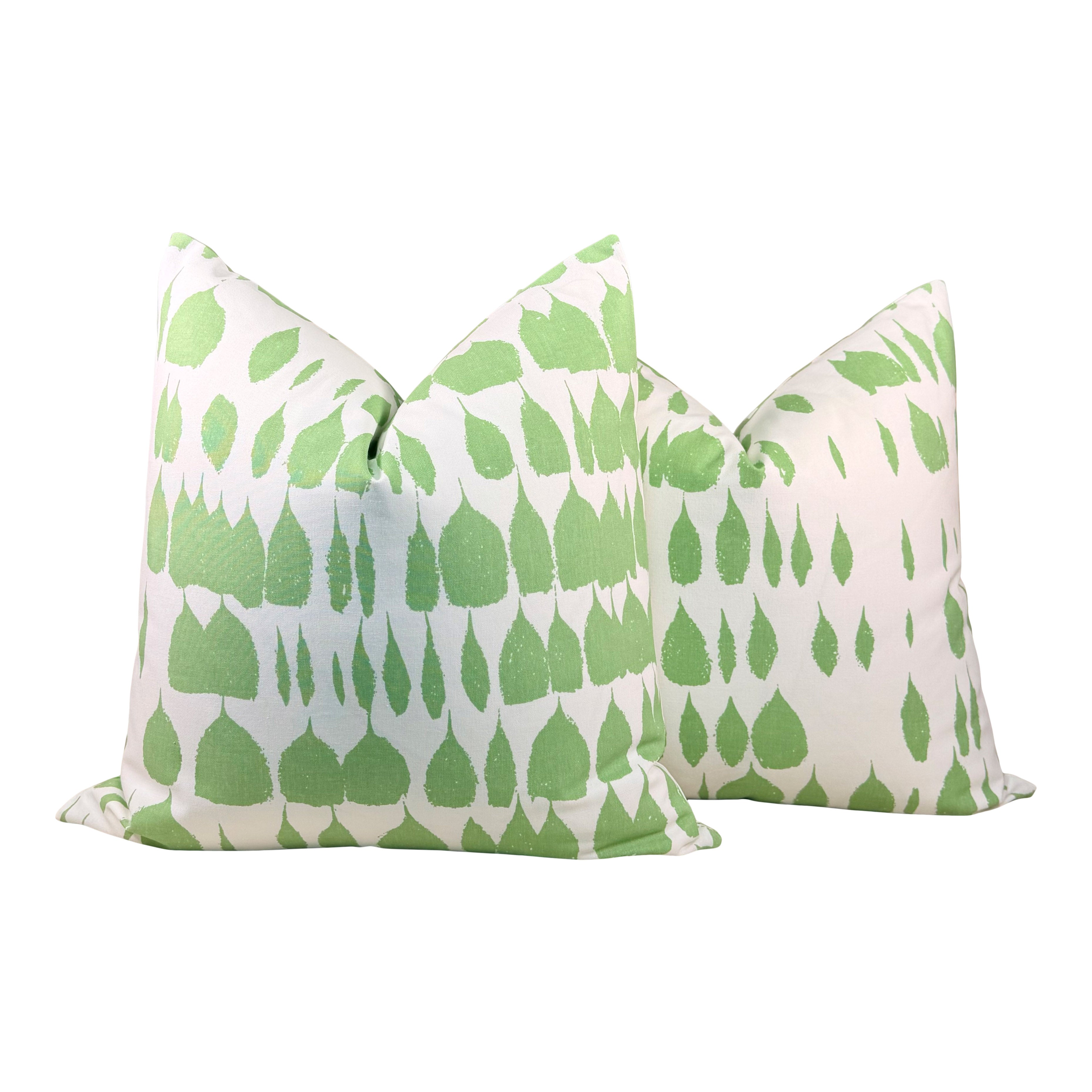 Schumacher Queen Of Spain Pillow - Green