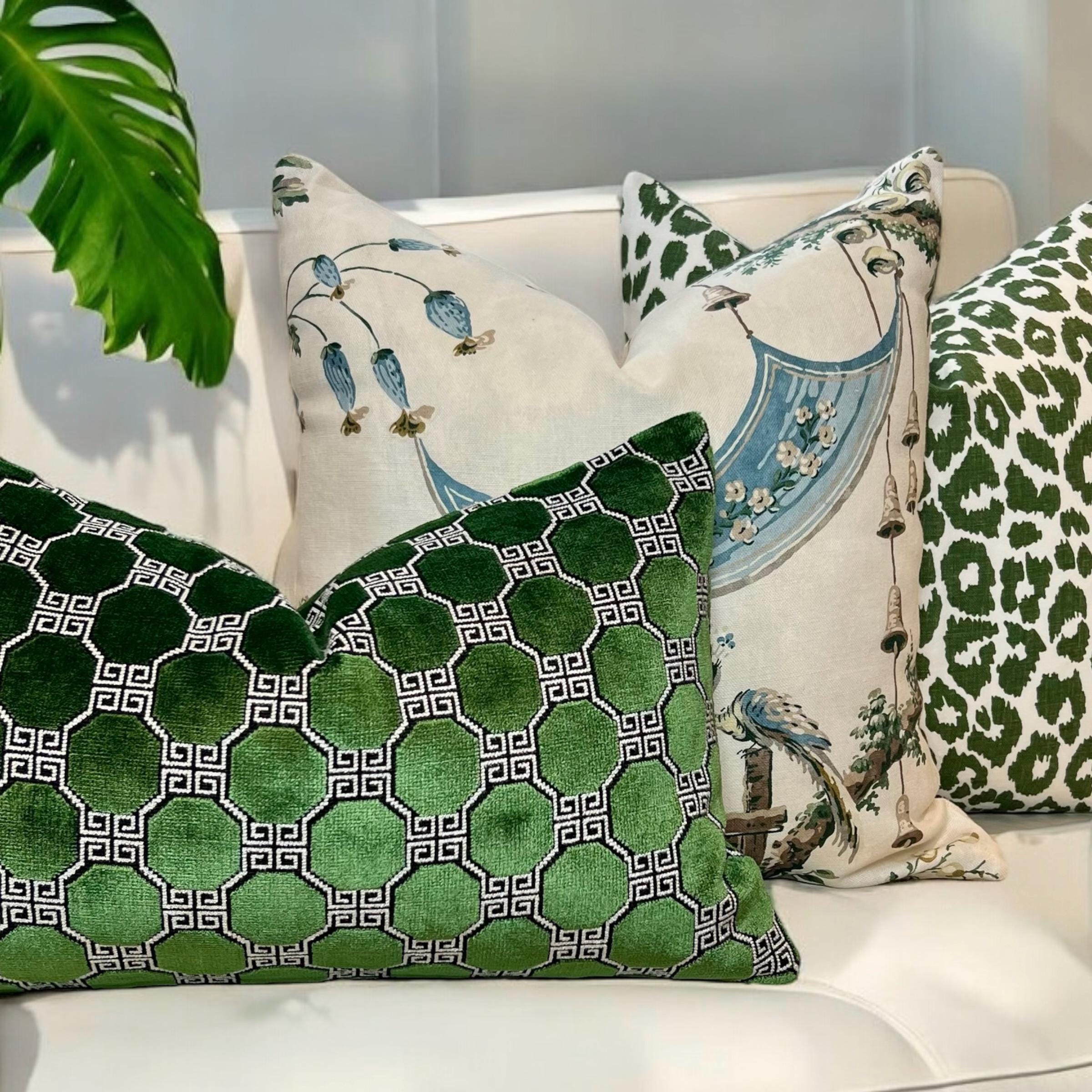 Schumacher Iconic Leopard Linen Pillow in Green. Designer High End Decorative Leopard Pillows, Accent Linen Pillow Cover in Green and White