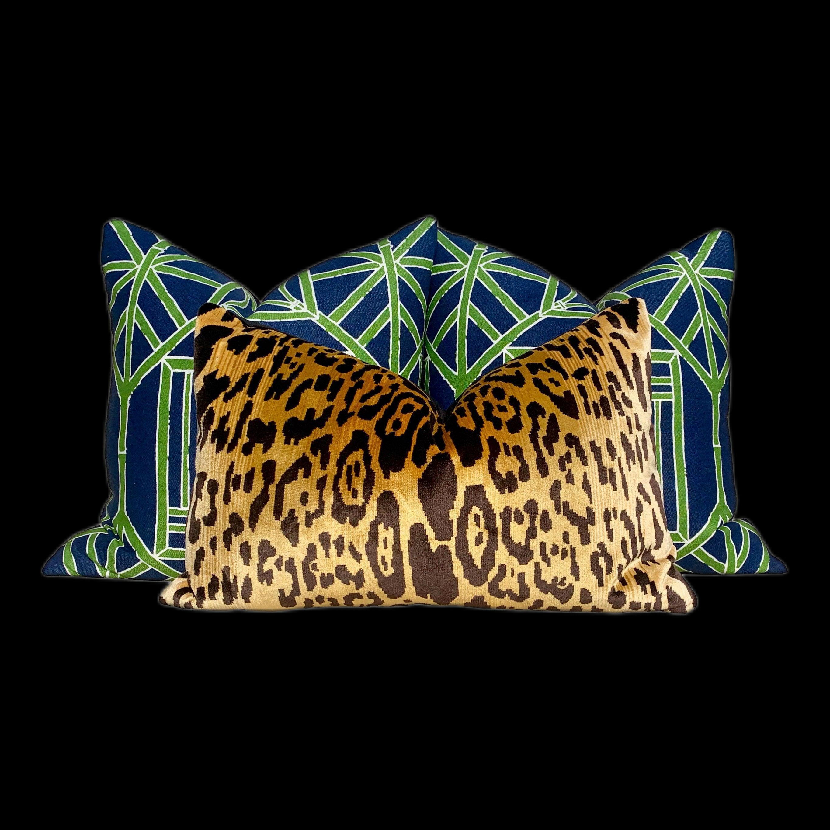 Scalamandre Leopardo Silk Velvet Pillow. Lumbar Velvet Pillow, Animal Skin Pillow, Cheetah Velvet Pillow, Gold Velvet Pillow, Luxury Gift
