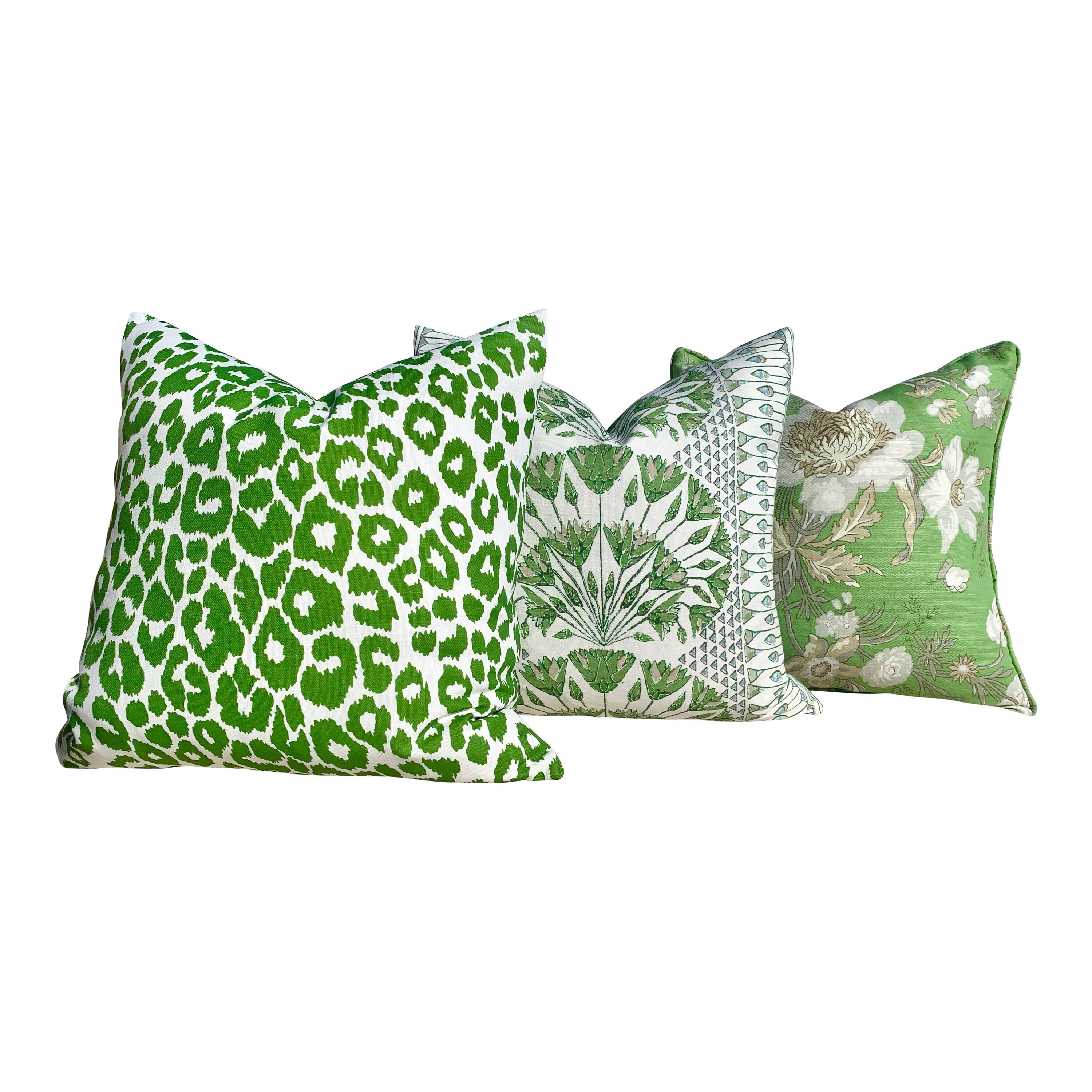 Outdoor Iconic Leopard Pillow in Green. Spotted lumbar Pillow Schumacher Accent Pillow Cover Square Toss Pillow, Accent Pillow