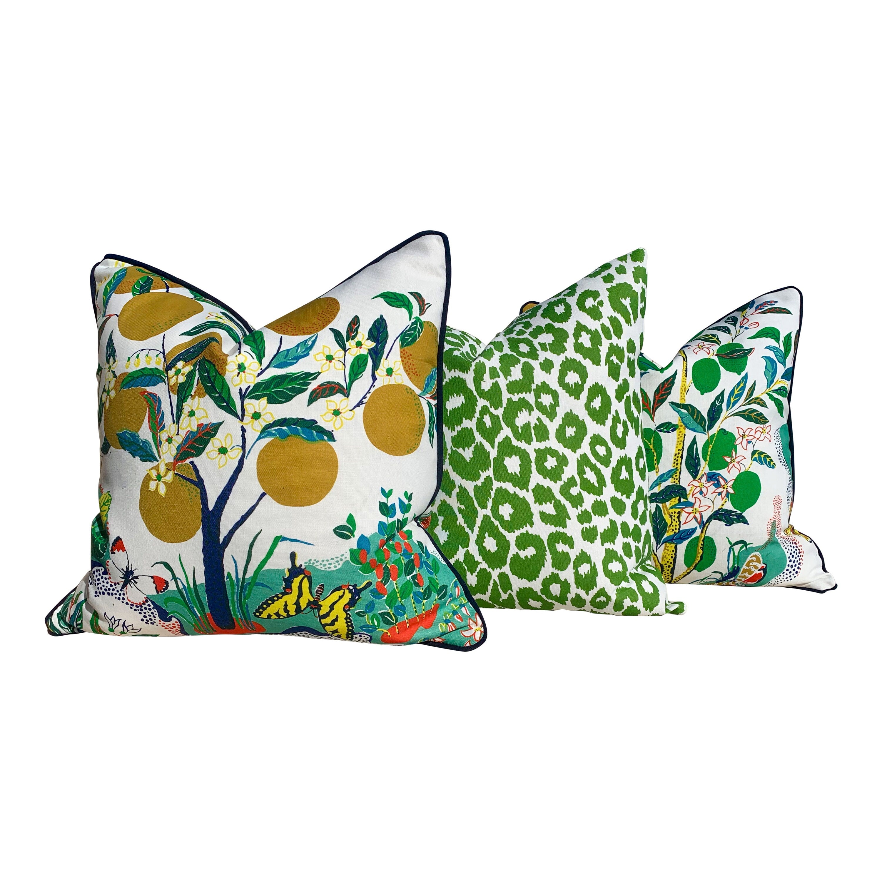 Outdoor Iconic Leopard Pillow in Green. Spotted lumbar Pillow Schumacher Accent Pillow Cover Square Toss Pillow, Accent Pillow