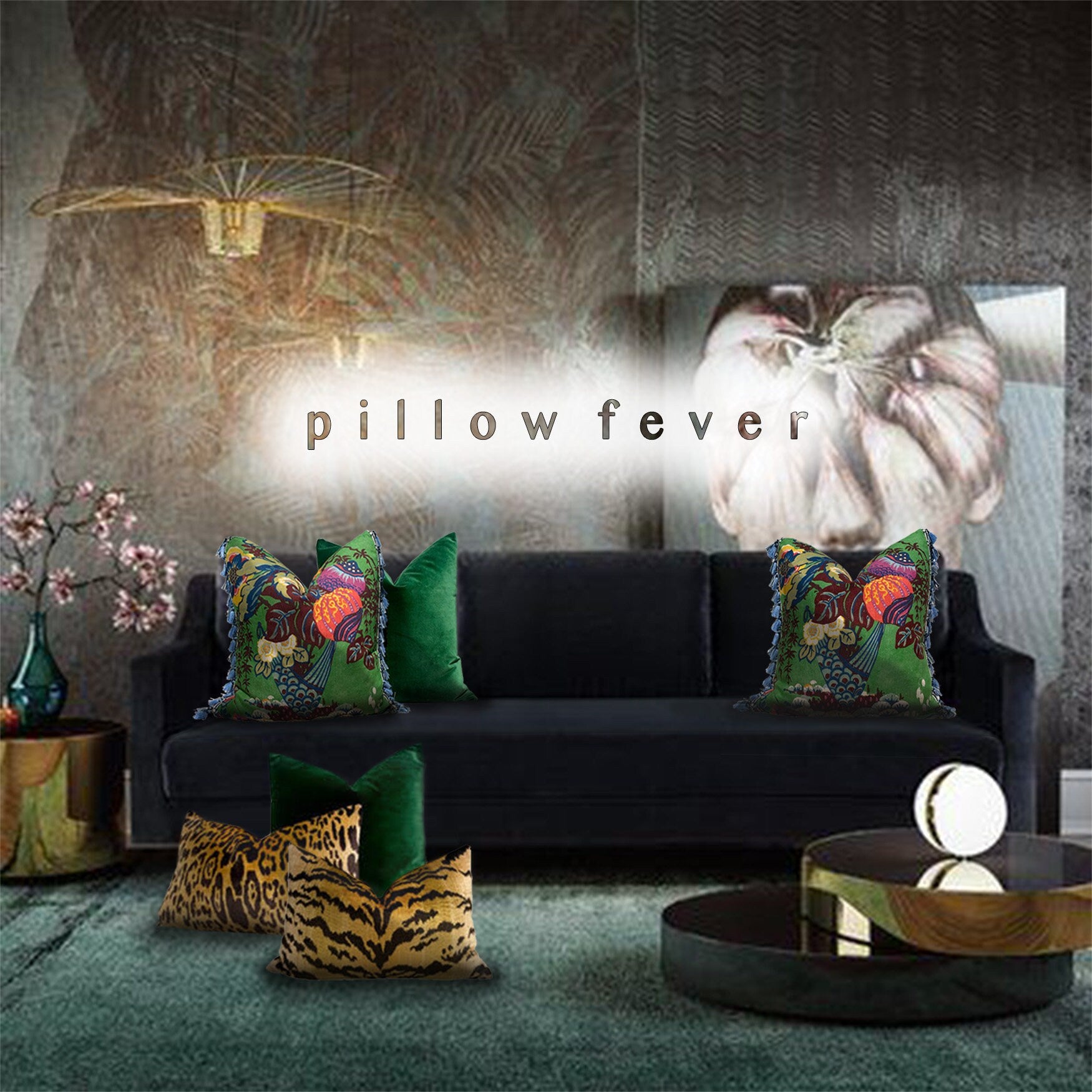 Velvet Pillow in Green. Decorative Velvet pillow, Lumbar Velvet Pillow, Solid Velvet pillow, Accent throw Cushion, Designer Pillow Cover.