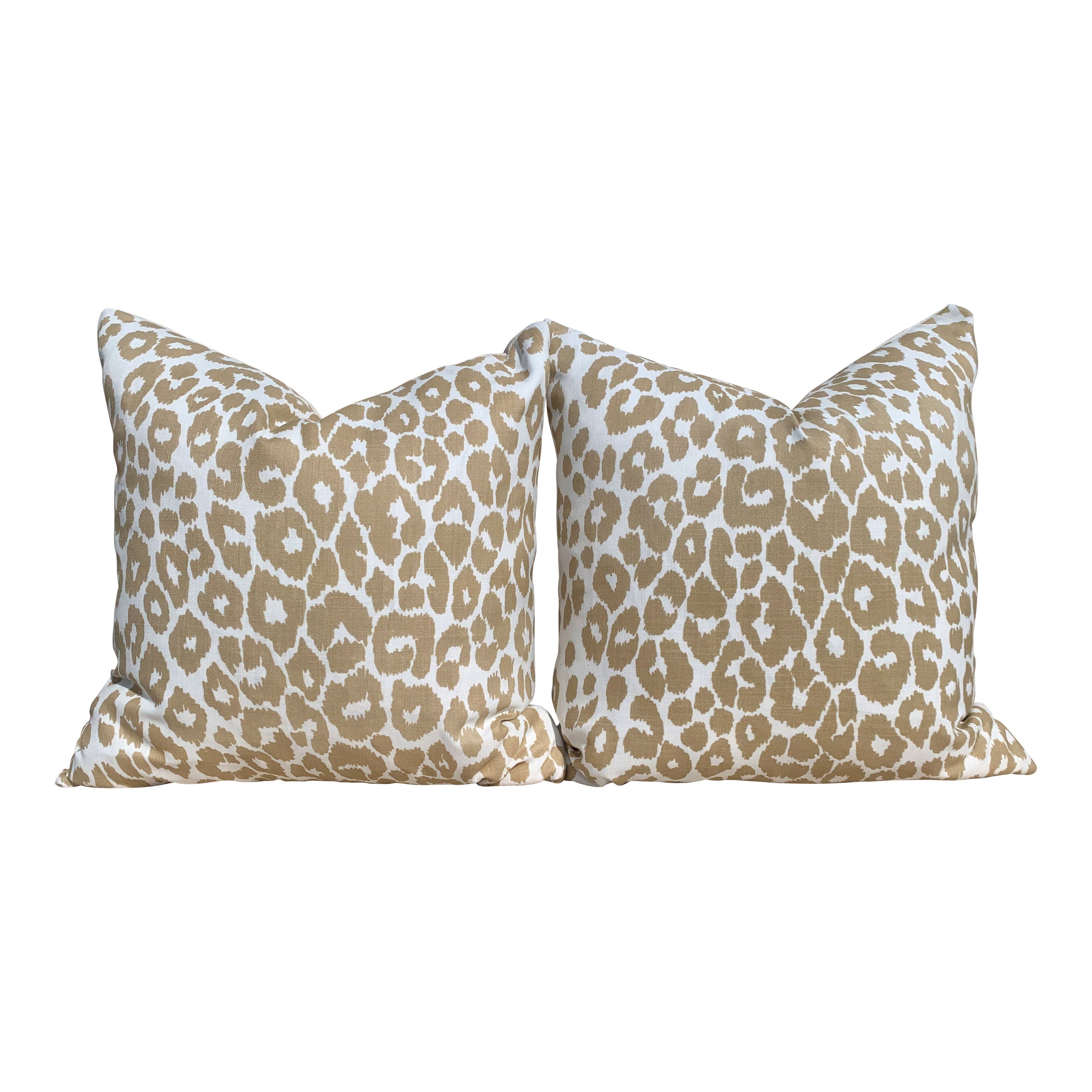 Indoor/Outdoor Schumacher Leopard Pillow in Tan. Animal Print Outdoor lumbar Pillow in Beige.