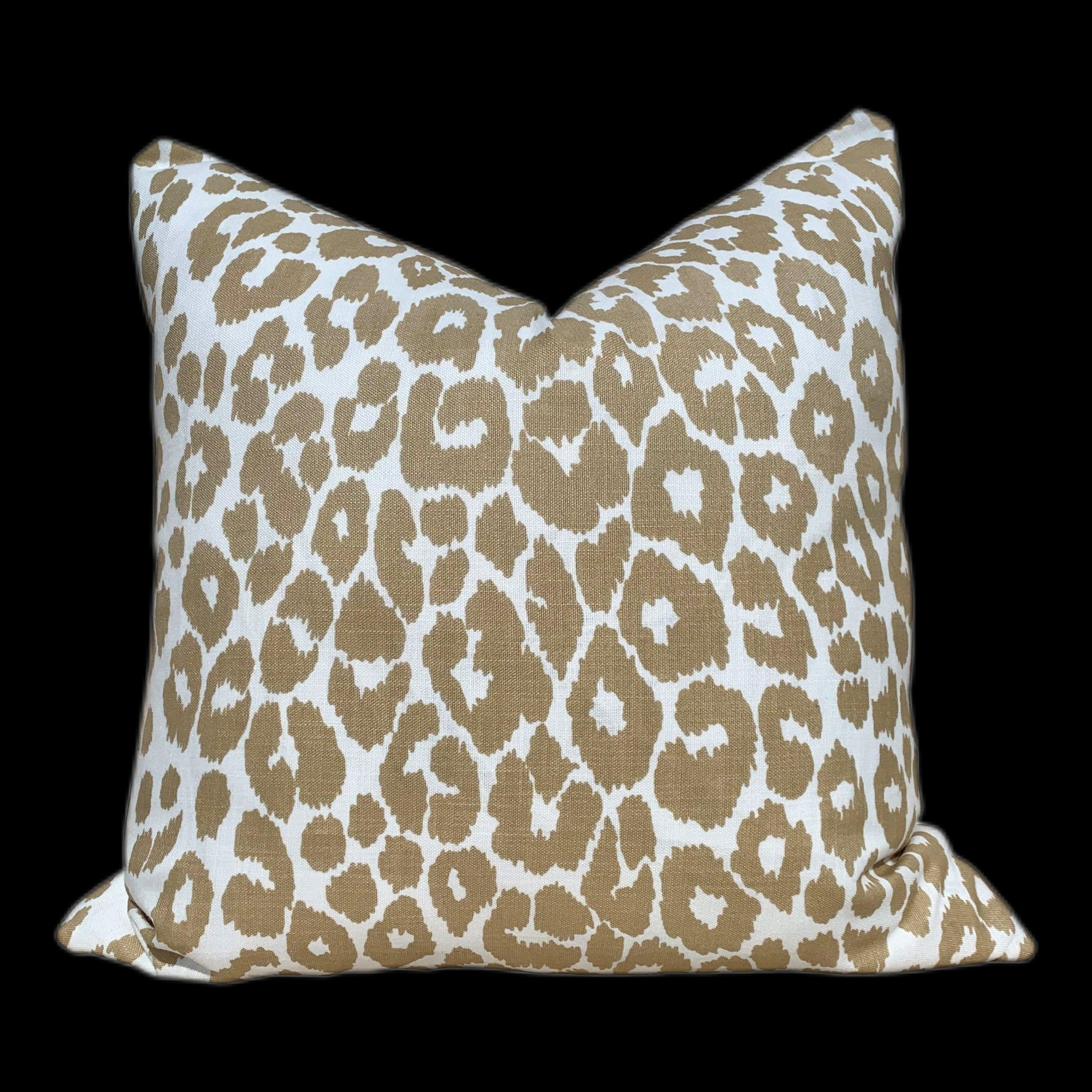 Indoor/Outdoor Schumacher Leopard Pillow in Tan. Animal Print Outdoor lumbar Pillow in Beige.