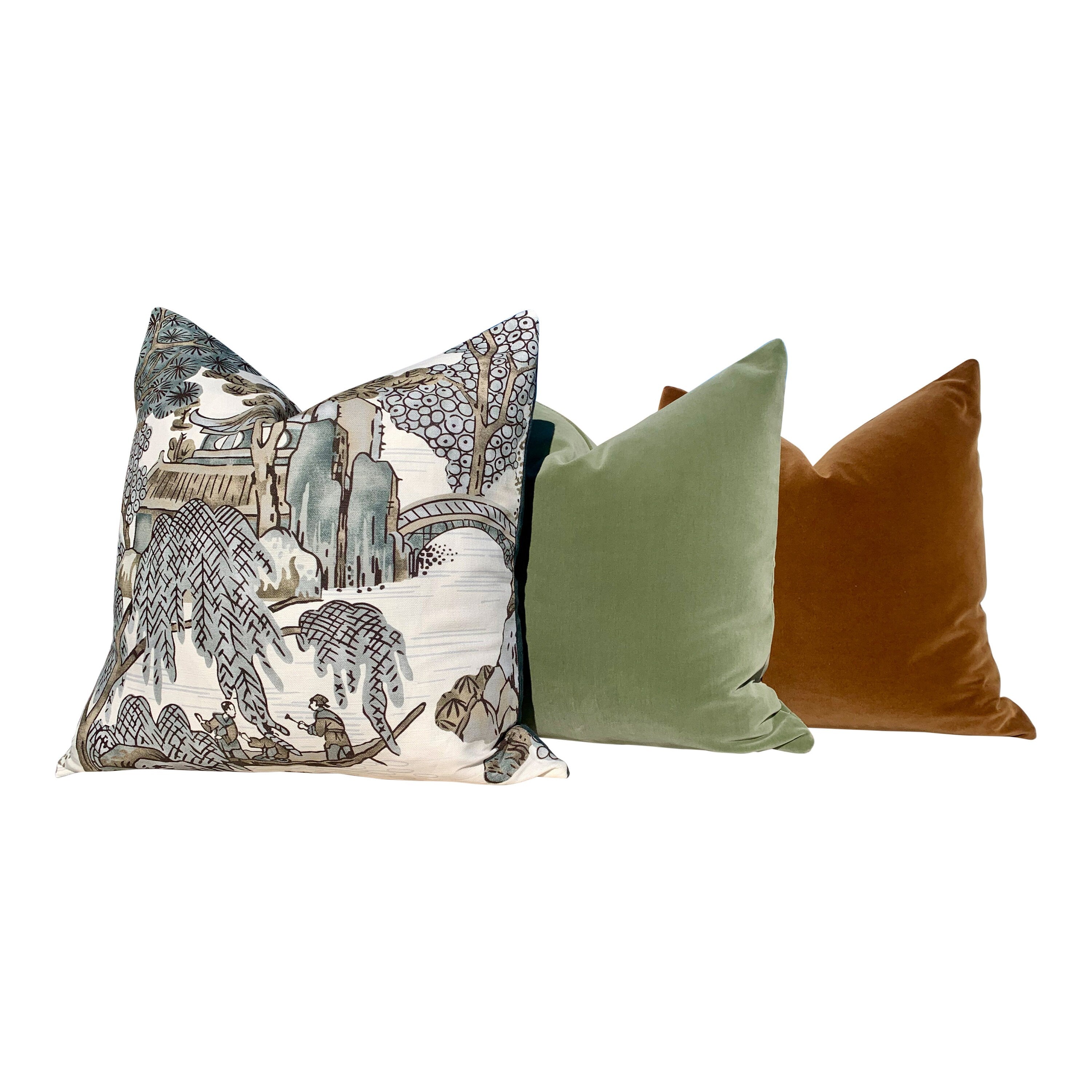 Velvet Pillow in Green. Decorative Velvet pillow, Lumbar Velvet Pillow, Solid Velvet pillow, Accent throw Cushion, Designer Pillow Cover.