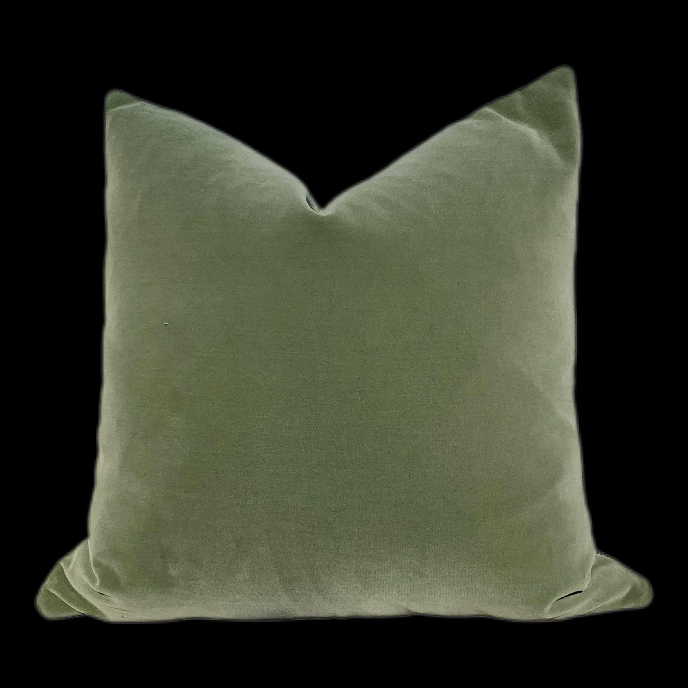 Velvet Pillow in Green. Decorative Velvet pillow, Lumbar Velvet Pillow, Solid Velvet pillow, Accent throw Cushion, Designer Pillow Cover.