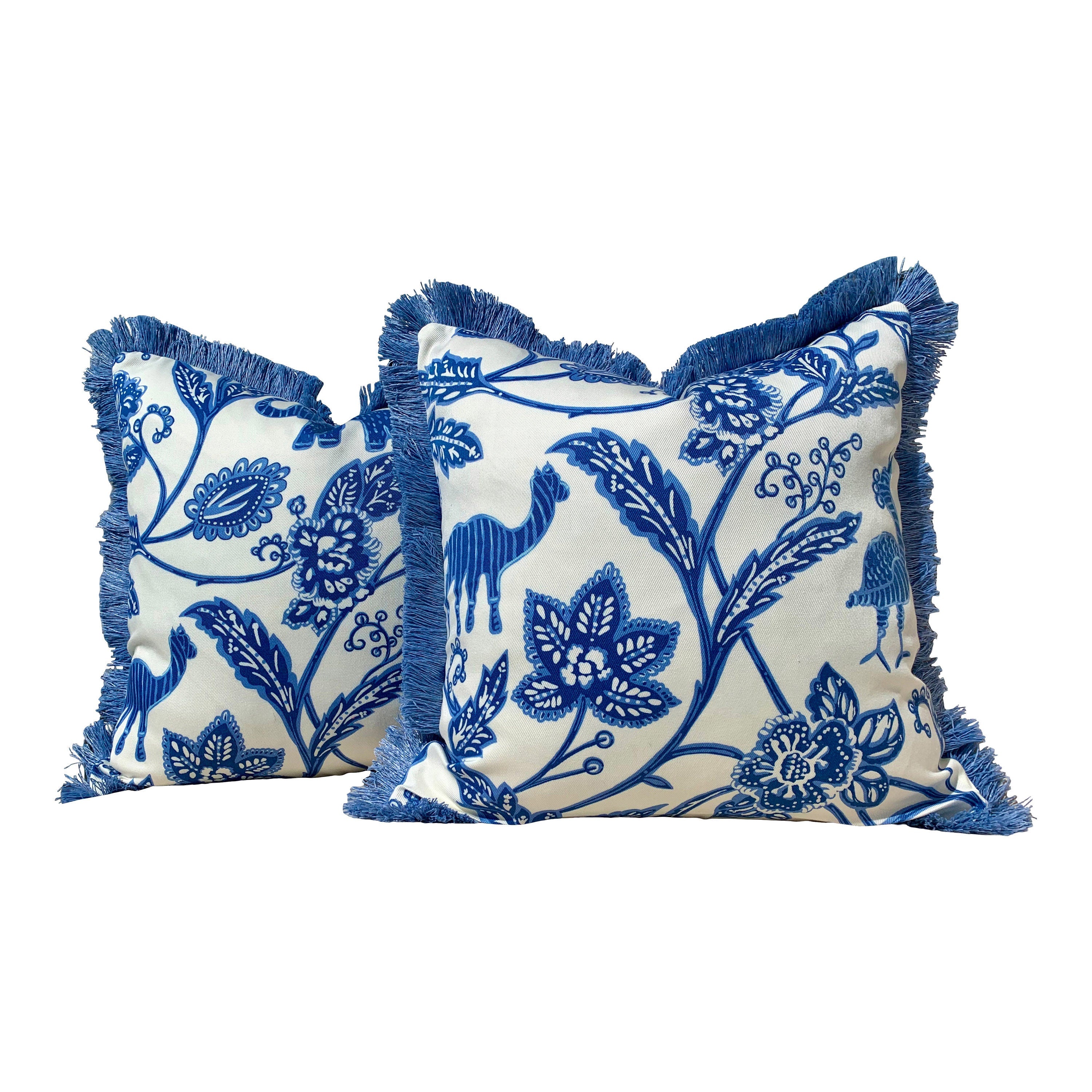 Thibaut Outdoor Goa Pillow in Blue and White. Decorative outdoor pillow, Sunbrella Outdoor Cushion, Blue and White Outdoor Pillow Cover