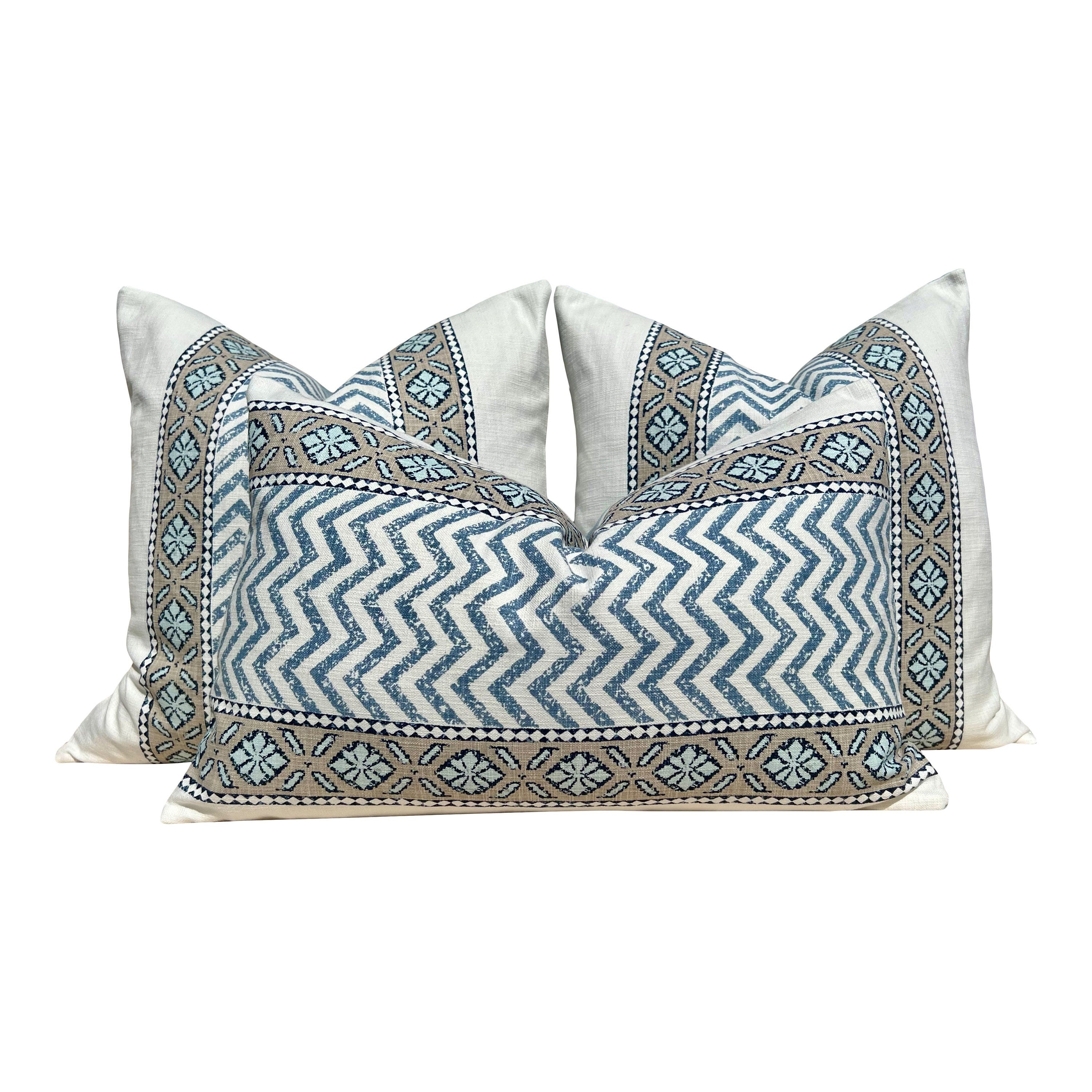 Designer Striped Pillow in Aqua Blue. Chevron Blue White Pillow, Zig Zag Lumbar Pillow, Euro Sham Cushion, Blue and White Slipcover